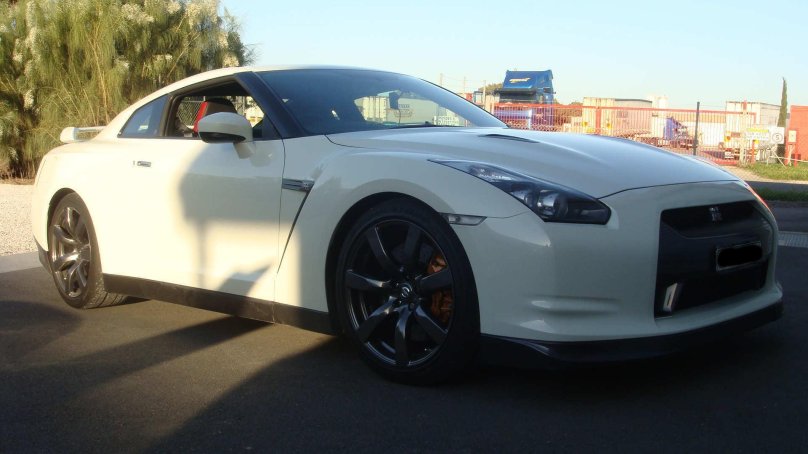 Nissan gt-r r35 Сток