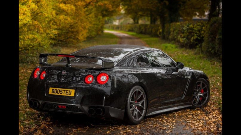 Скайлайн GTR r35