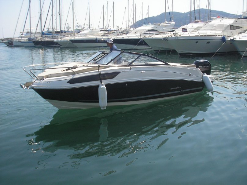 Bayliner vr5 o Cuddy