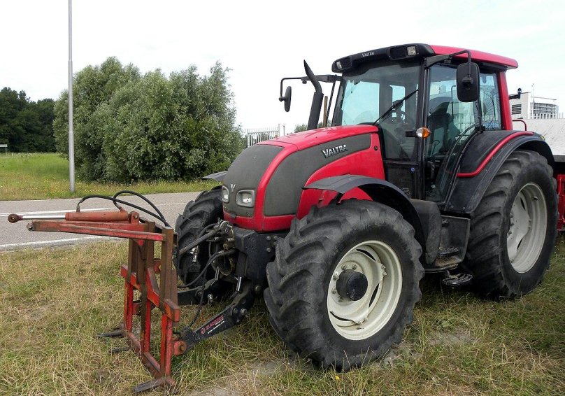Трактор Valtra, t193h