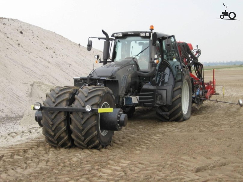 Трактор Валтра s 394