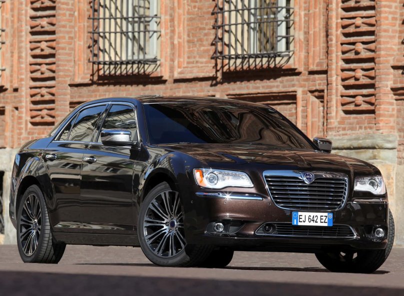Lancia Thema Chrysler 300