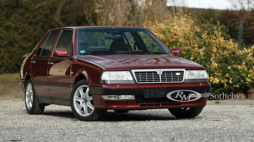 Lancia Thema 8.32