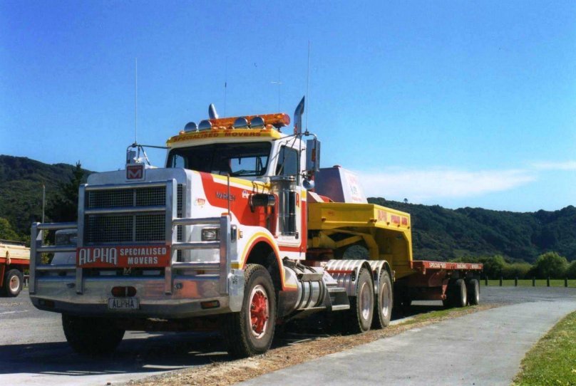 Американские Грузовики Мармон