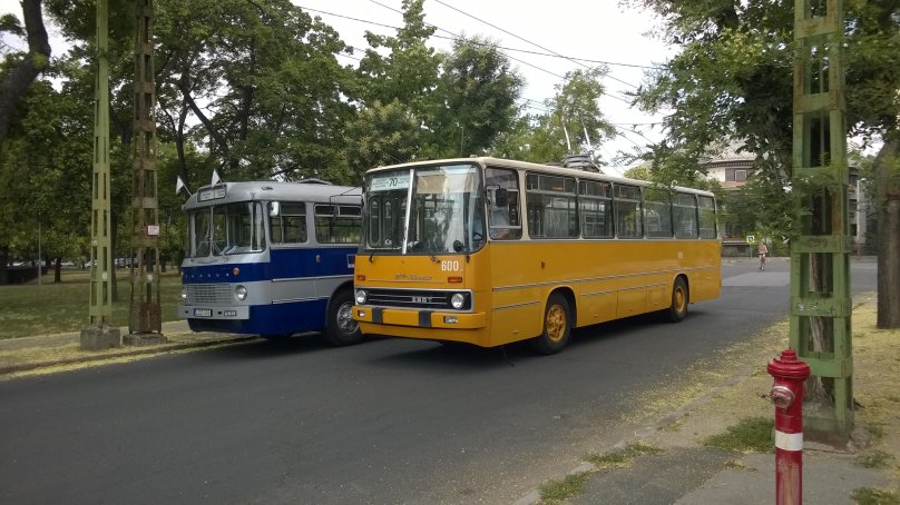 Ikarus 260
