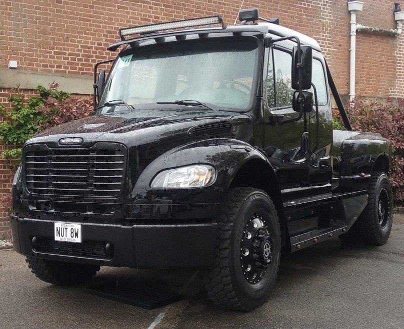 Freightliner Business class m2