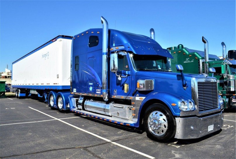 Freightliner Cascadia Custom