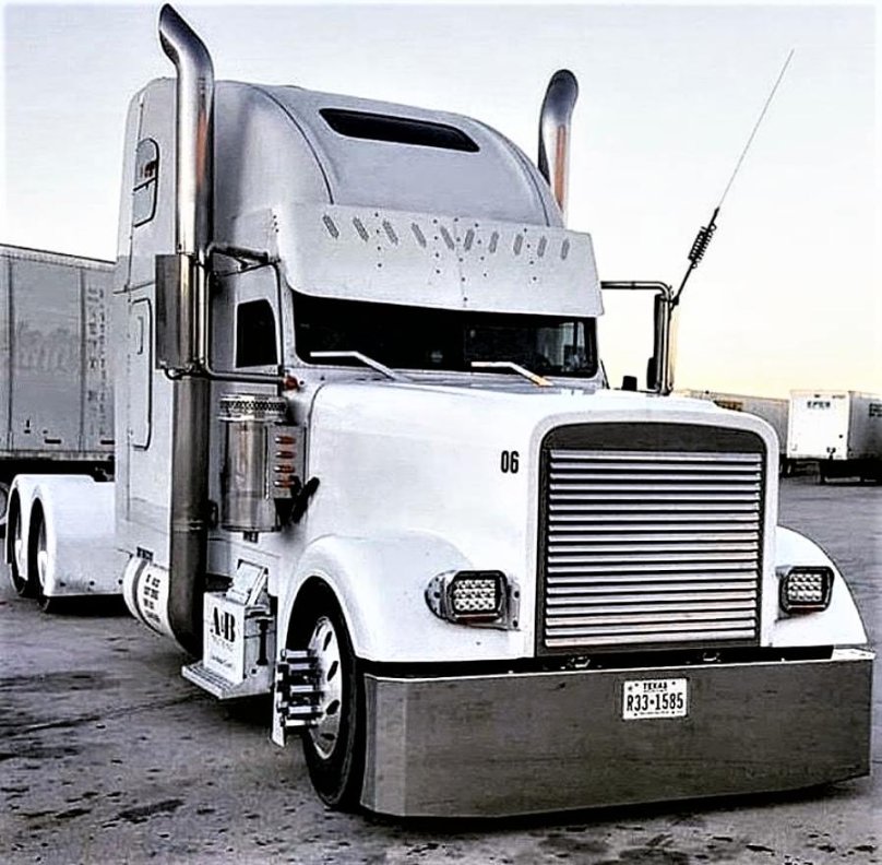 Трак Фредлайнер