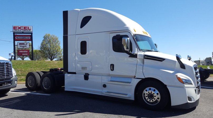 Американский грузовик Фредлайнер