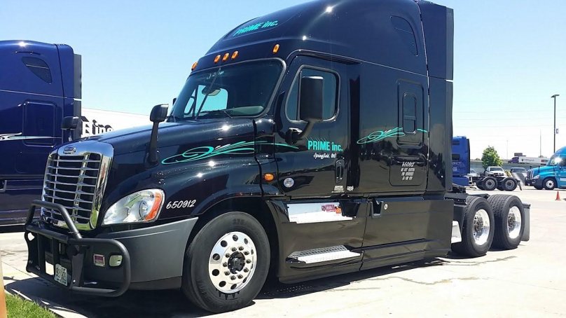 Freightliner Cascadia Truck