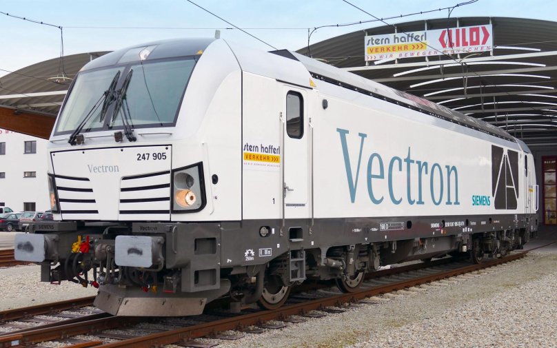Электровоз Сименс Вектрон