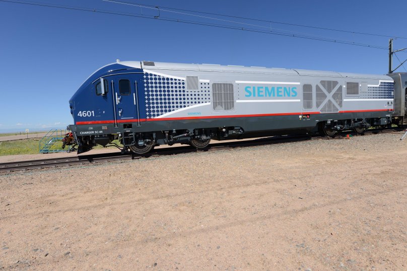Siemens Charger Локомотив
