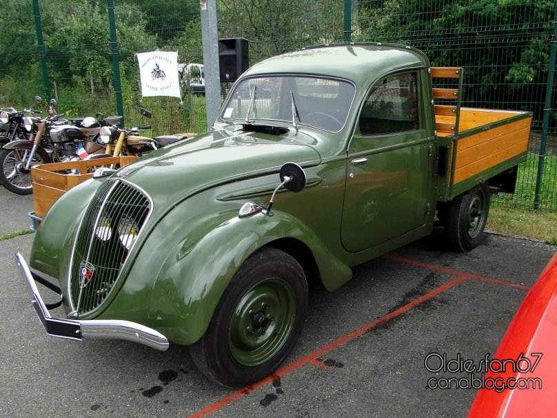Peugeot 202 Pickup