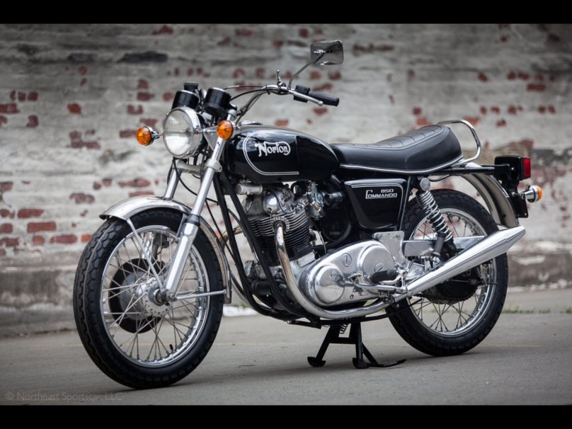 Мотоцикл Norton 850 Commando