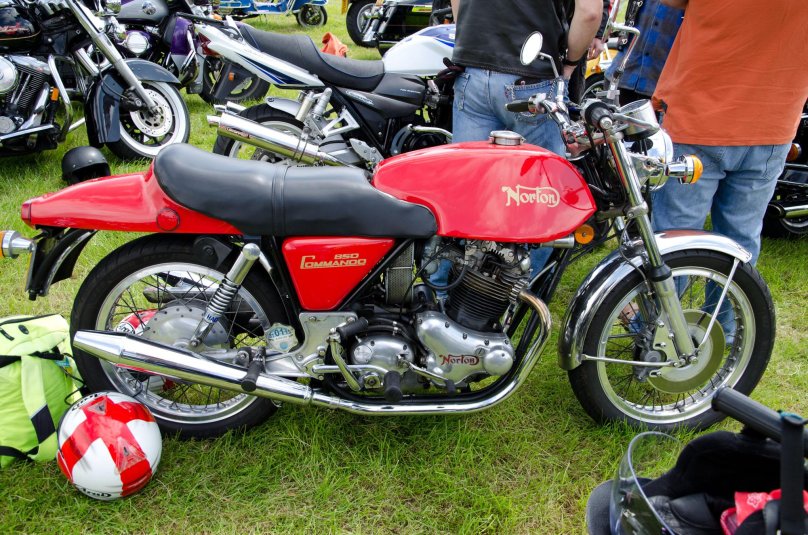 Нортон коммандер 850 1967г