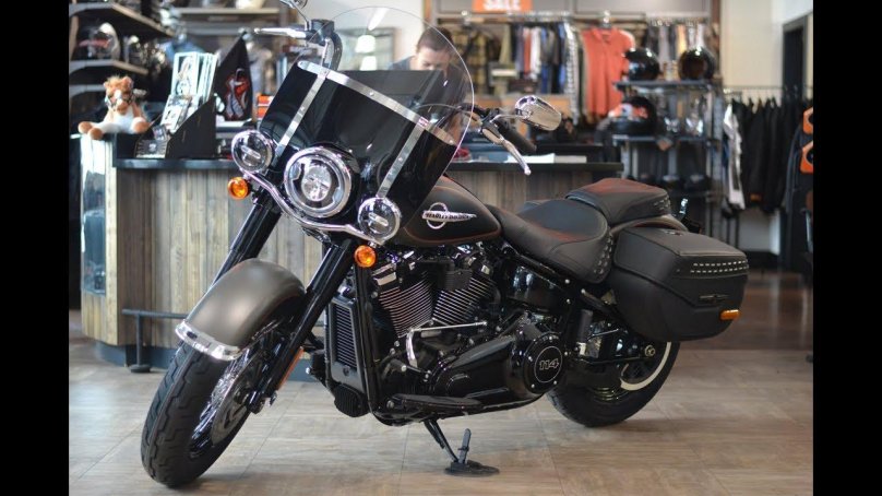 Harley-Davidson Heritage Classic (FLHCS)