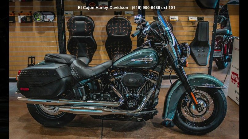 Harley-Davidson Heritage Classic (FLHCS)