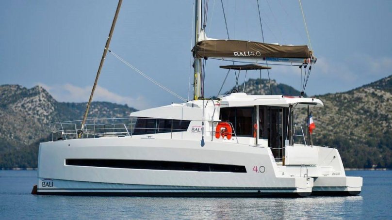 Bali 4.0 Catamaran Nea