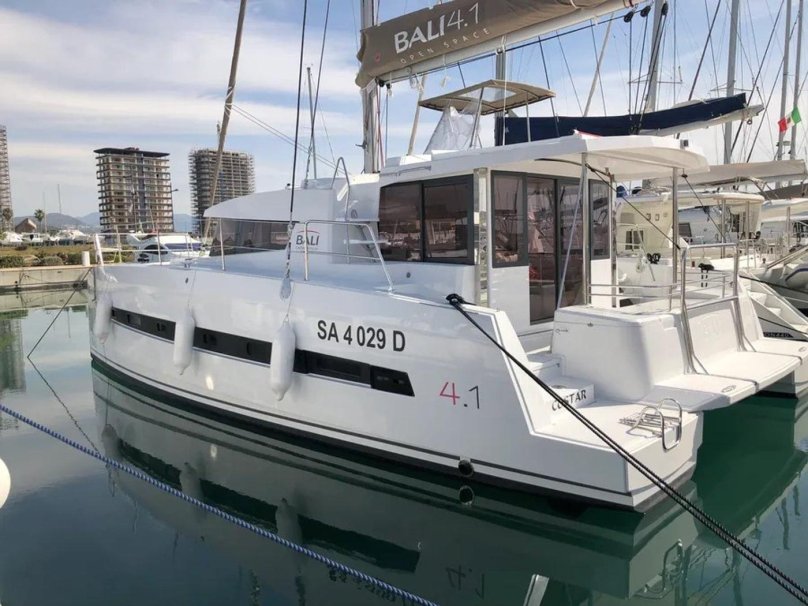 Катамаран Bali 4.1