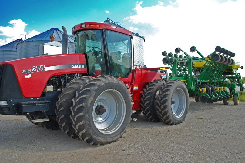 Трактор Case STX 500