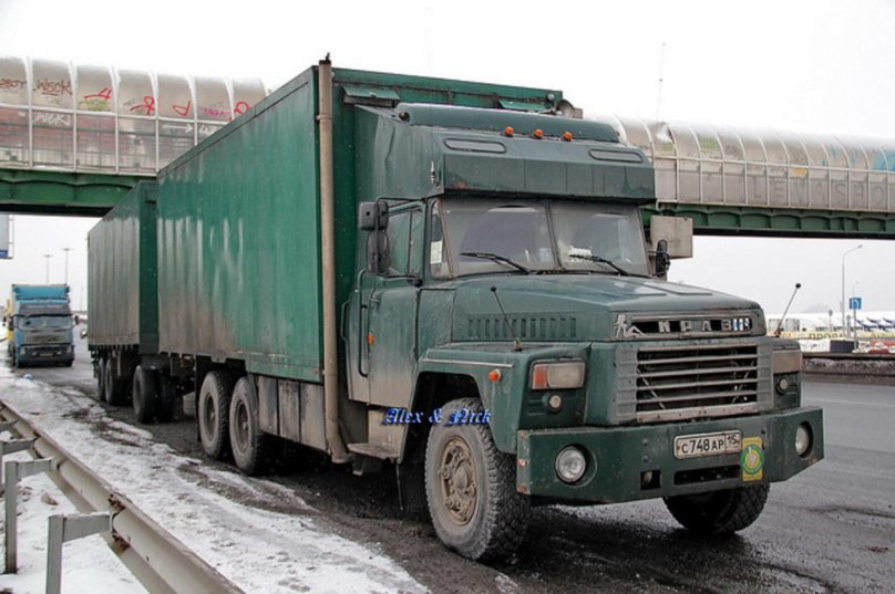 КРАЗ 250 бортовой тягач