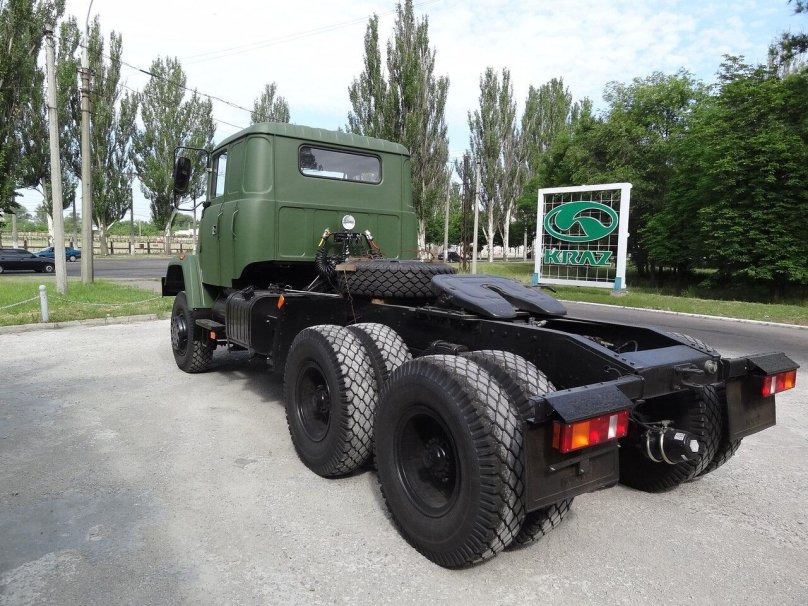 КРАЗ 6443 седельный тягач