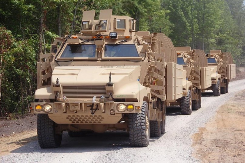 Броневик Caiman MRAP 6х6