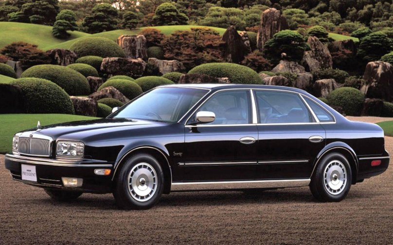 Nissan President 1990