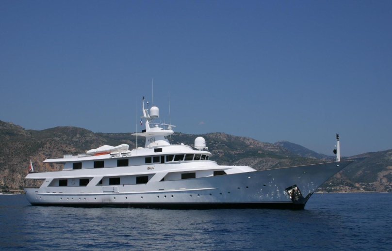Benetti 92 яхта