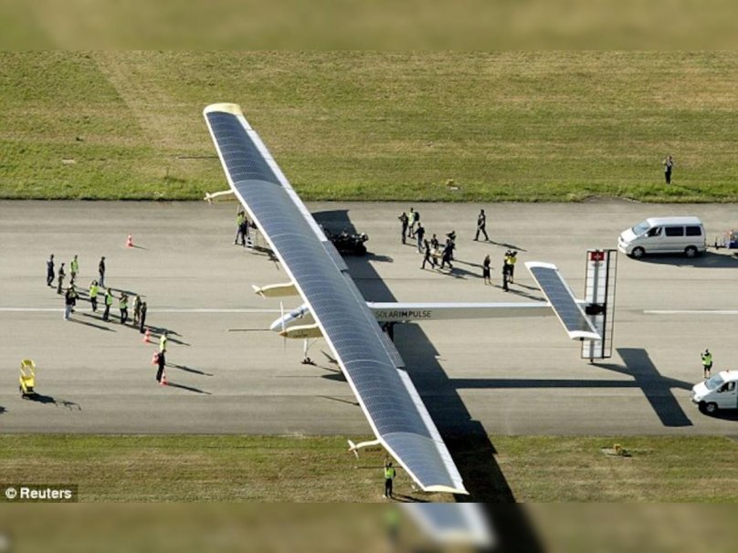 Solar Impulse самолет