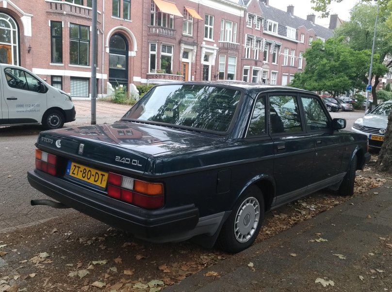 Volvo 240 DL