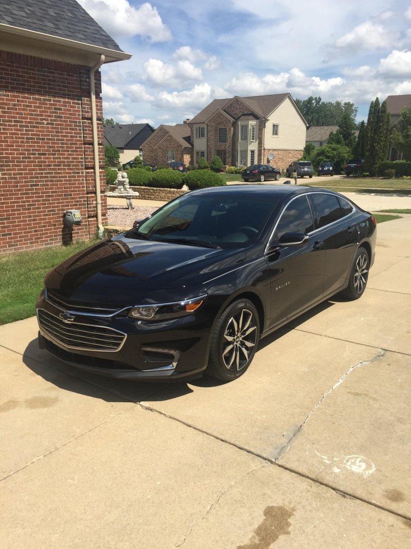 Шевроле Малибу 2017 черный