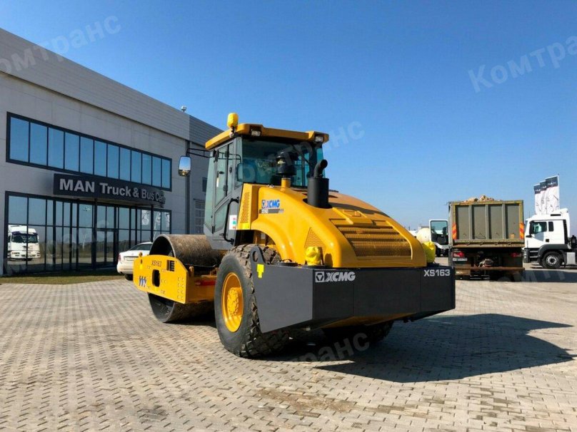 Каток вибрационный XCMG xs163