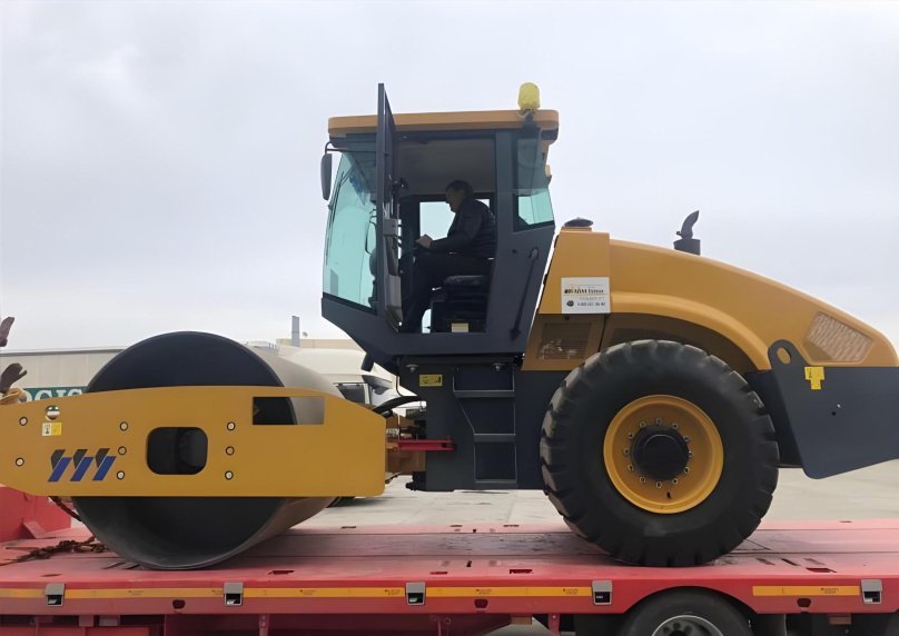 Виброкаток XCMG xs163j