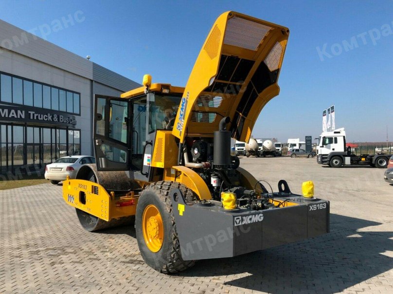 Каток вибрационный XCMG xs163