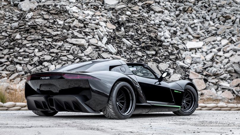 Rezvani Beast Alpha x Blackbird