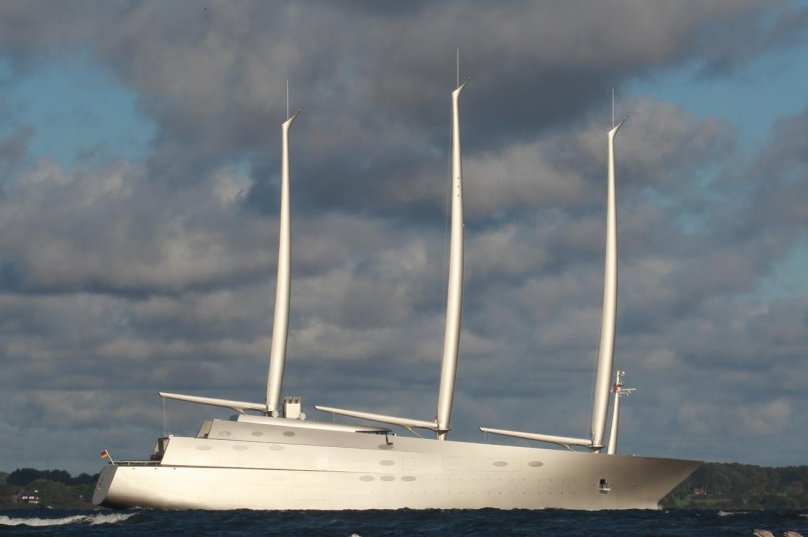 Парусная яхта a (143 м), Nobiskrug