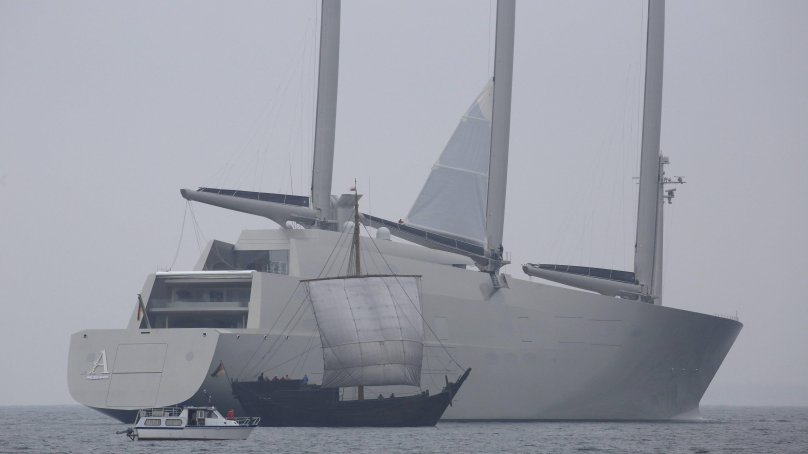 Яхта Андрея Мельниченко