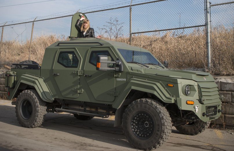 Джип Terradyne Gurkha