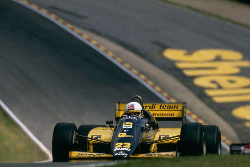 Minardi m186