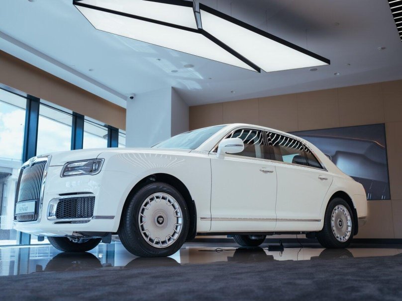 Аурус лимузин