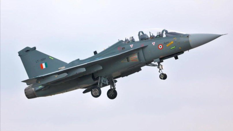 Tejas истребитель