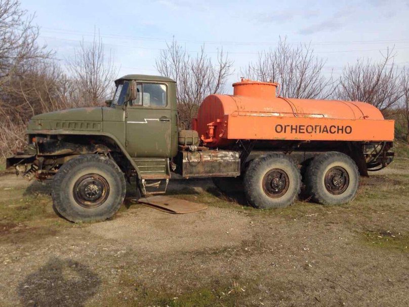 Урал 375 бензовоз