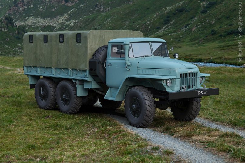 Урал 375 военный