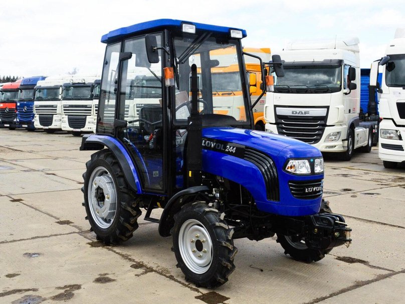 Трактор Lovol te 244