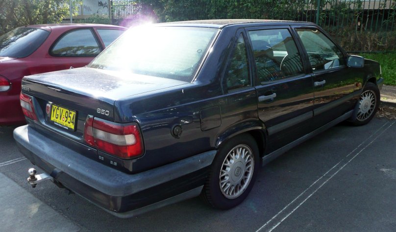 Volvo 850 sedan