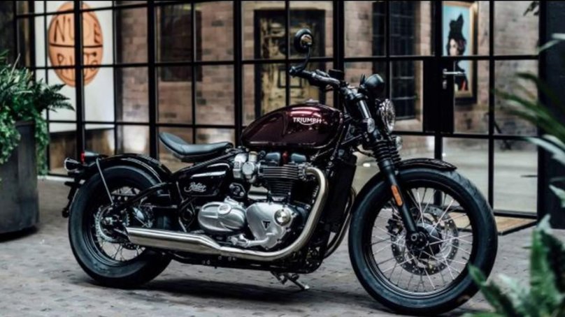 Триумф Бонневиль боббер 2018