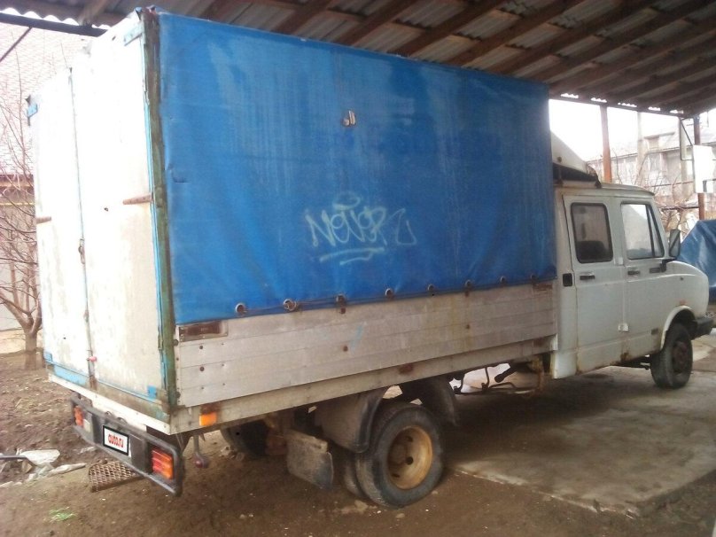 DAF 400 цельнометаллический, 1993