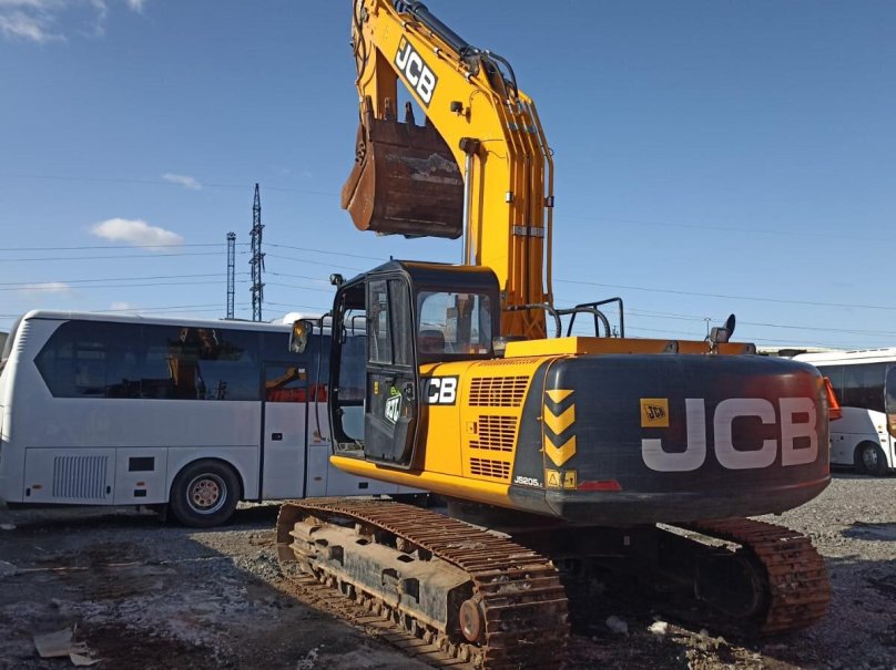 JCB js205lc