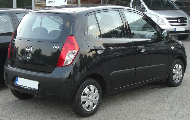 Hyundai i10 черный